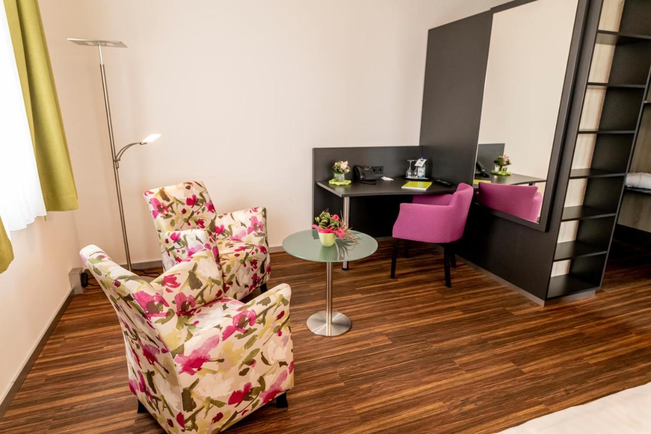 Hotel Campo Renningen Luaran gambar